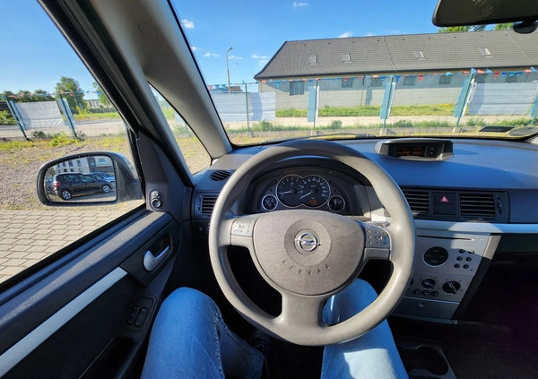 Opel Meriva cena 6900 przebieg: 212345, rok produkcji 2004 z Piła małe 466